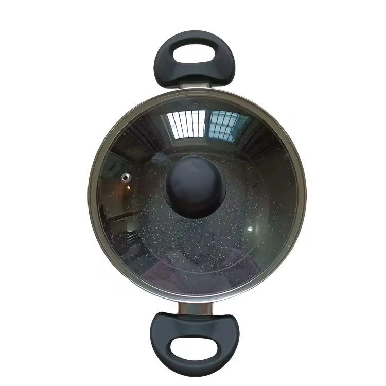 Ustensiles de cuisine na sopas at stock pot